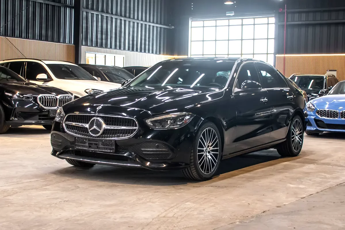 Mercedes-Benz C-Class