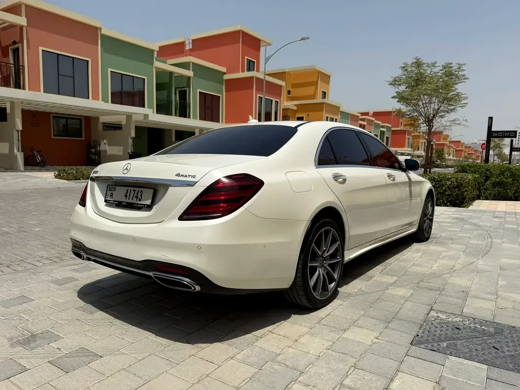 Mercedes-Benz S-Class