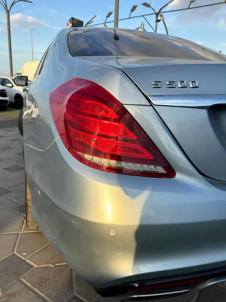 Mercedes-Benz S-Class