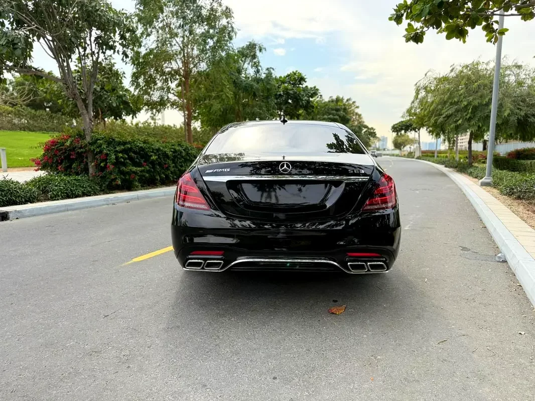 Mercedes-Benz S-Class