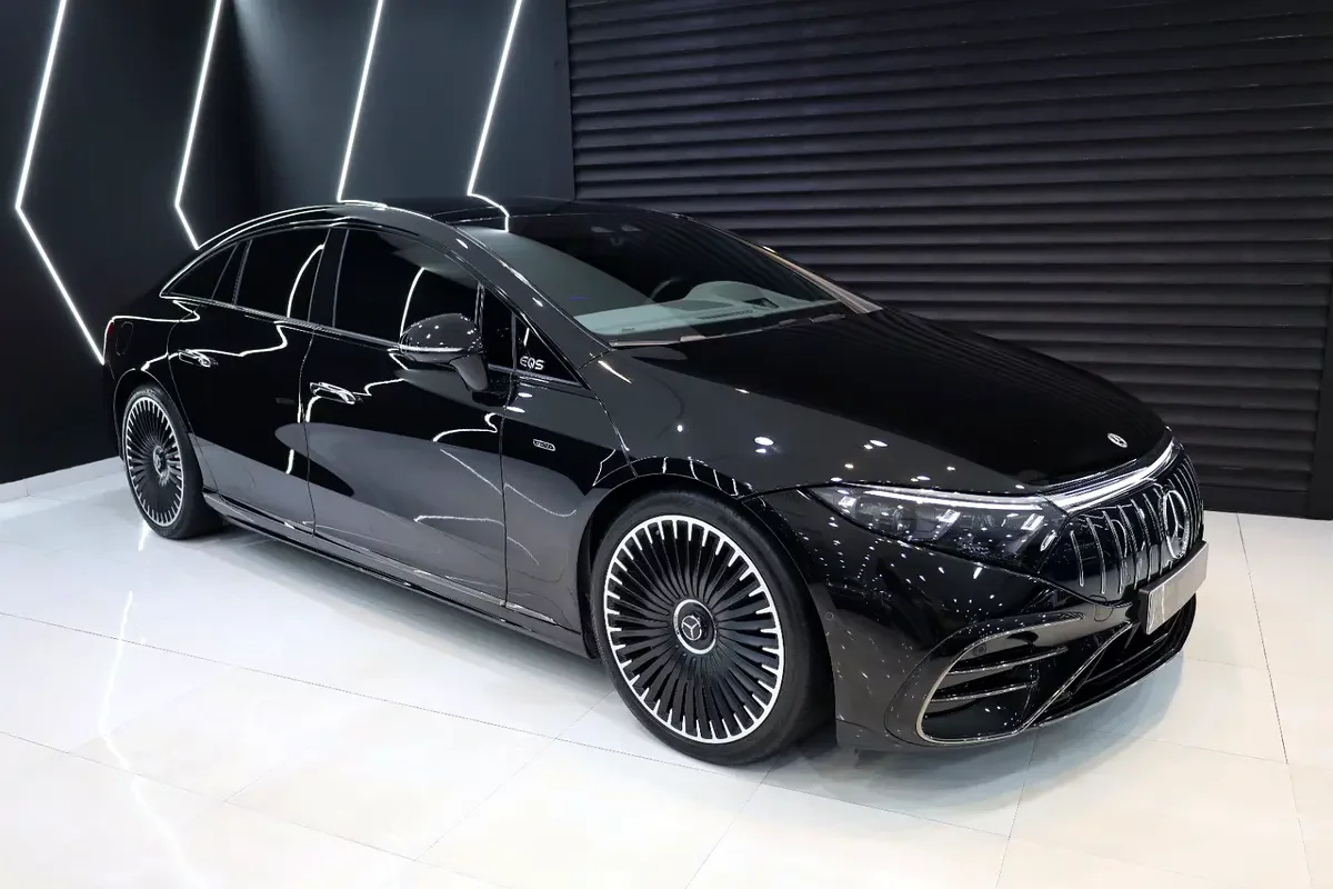Mercedes-Benz EQS
