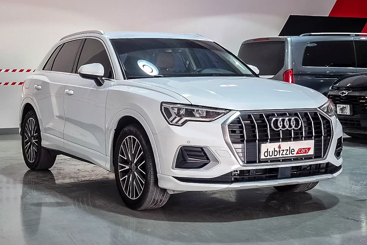 Audi Q3, 2022 — купить с доставкой из ОАЭ