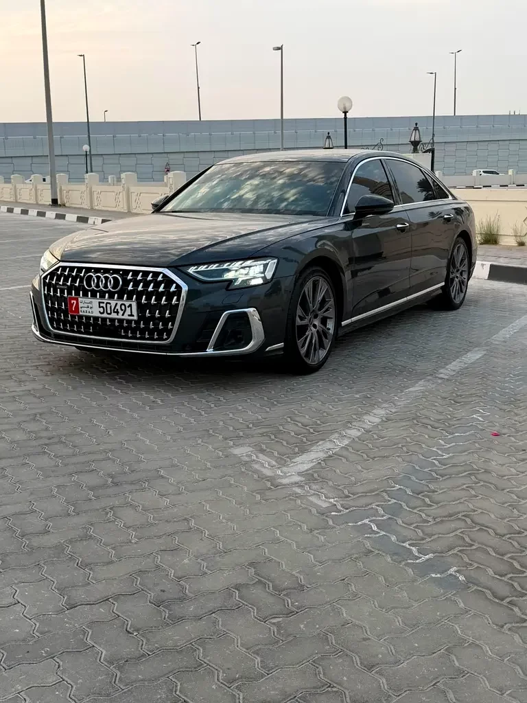 Audi A8, 2022 — купить с доставкой из ОАЭ