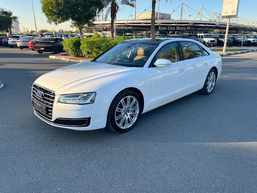 Audi A8, 2015 — купить с доставкой из ОАЭ