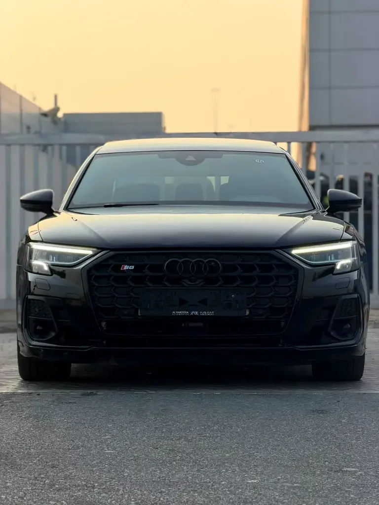 Audi A8, 2022 — купить с доставкой из ОАЭ