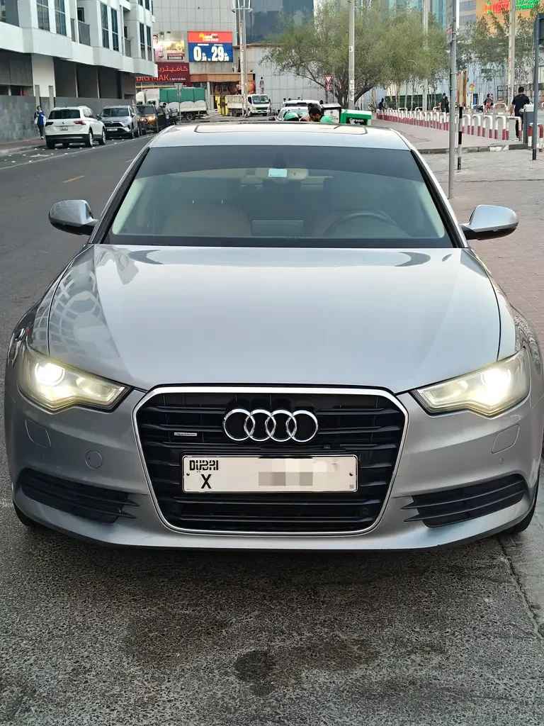 Audi A6, 2015 — купить с доставкой из ОАЭ