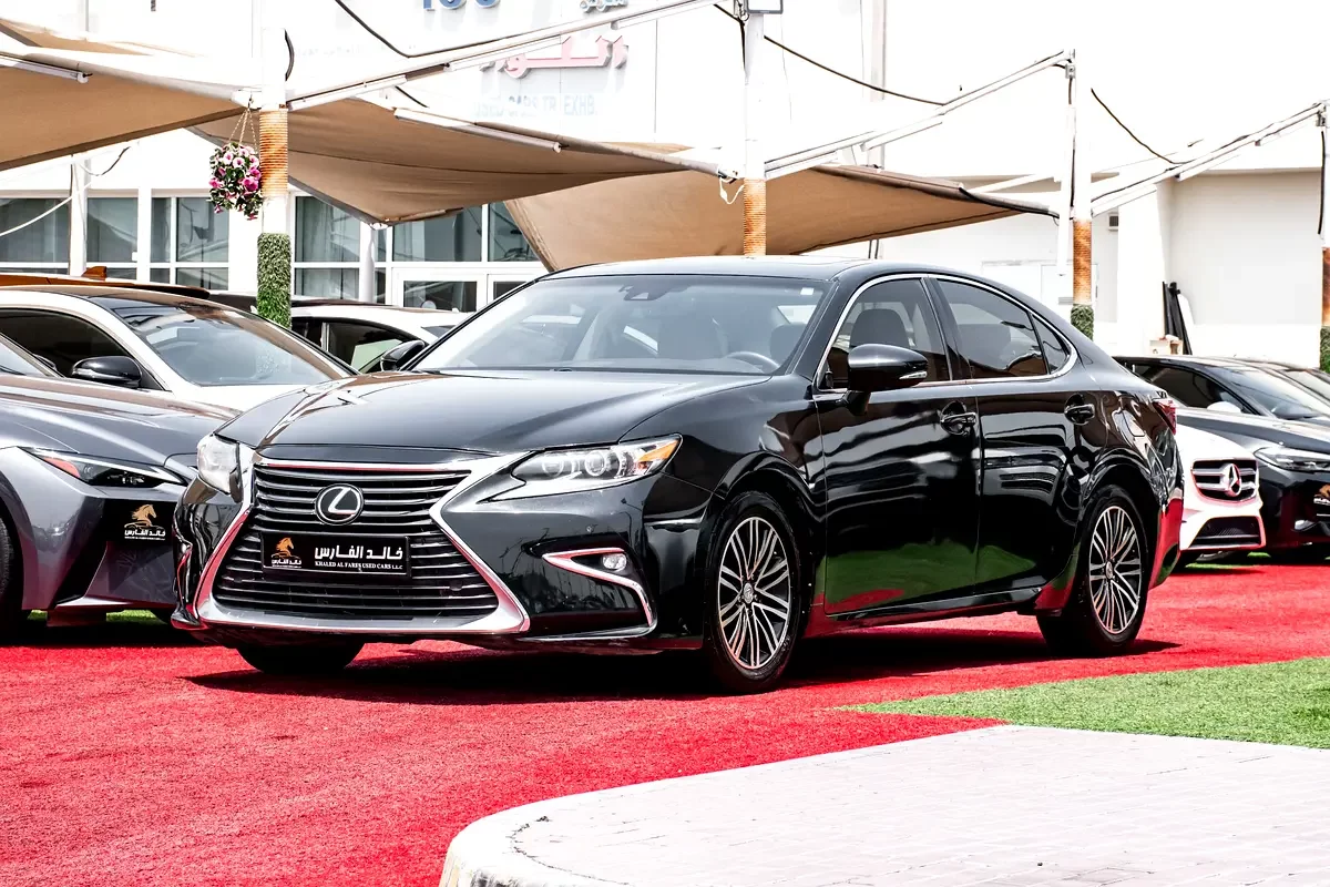Lexus ES-Series, 2017 — купить с доставкой из ОАЭ