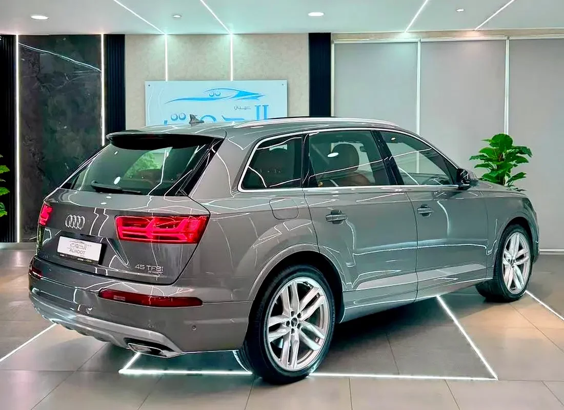 Audi Q7, 2017 — купить с доставкой из ОАЭ