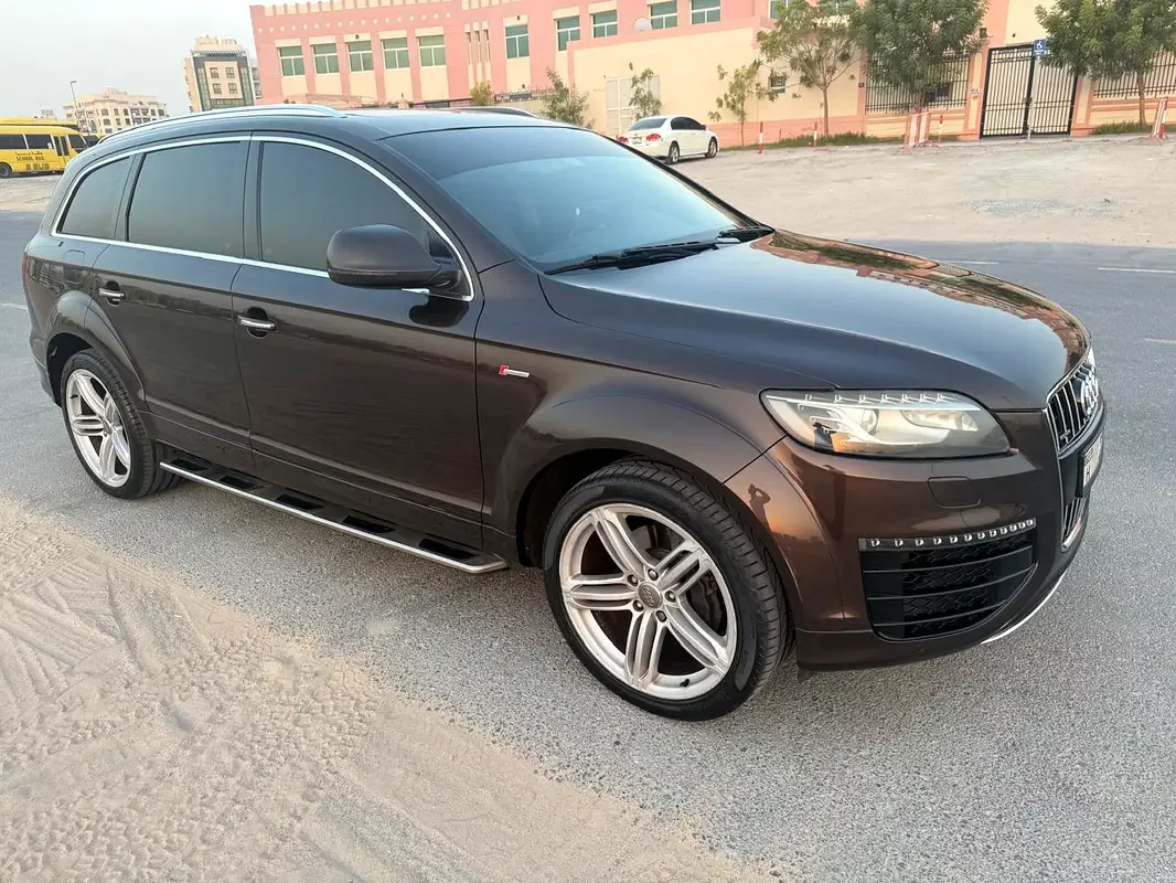Audi Q7, 2015 — купить с доставкой из ОАЭ