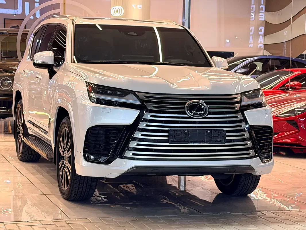 Lexus LX-Series, 2025 — купить с доставкой из ОАЭ
