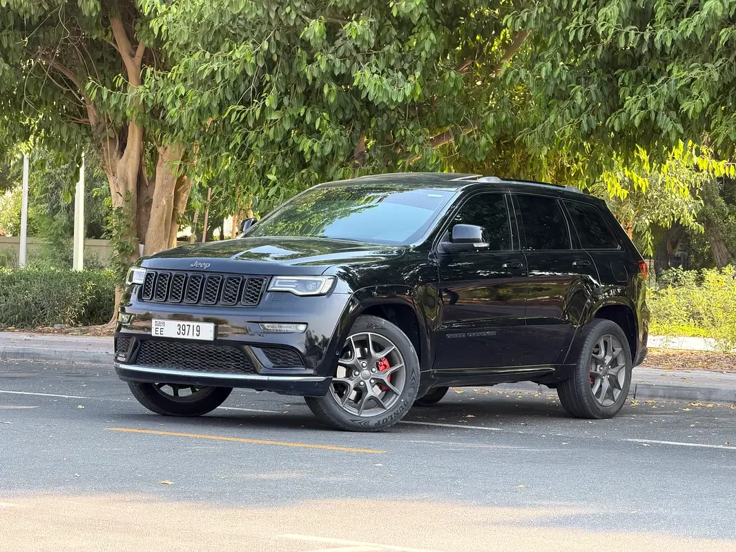 Jeep Grand Cherokee, 2020 — купить с доставкой из ОАЭ
