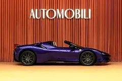 Ferrari SF90 Spider