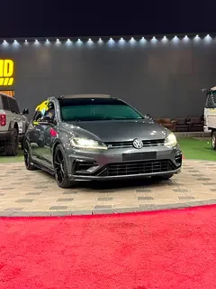 Volkswagen Golf R