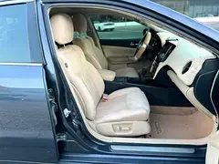 Nissan Maxima