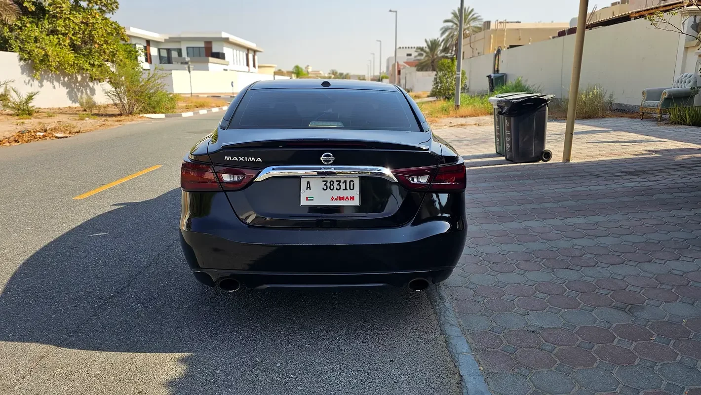 Nissan Maxima