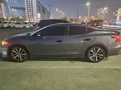 Nissan Maxima