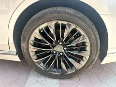 Lexus LS-Series