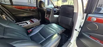 Lexus LS-Series