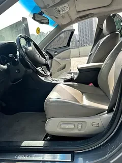 Lexus ES-Series