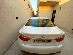 Lexus ES-Series