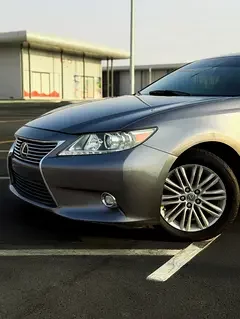 Lexus ES-Series