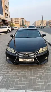 Lexus ES-Series