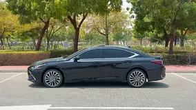 Lexus ES-Series