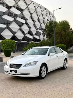 Lexus ES-Series