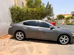 Nissan Maxima