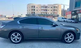 Nissan Maxima