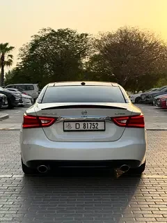 Nissan Maxima