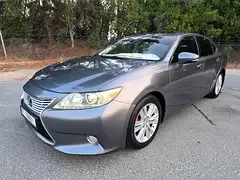 Lexus ES-Series