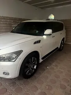 Infiniti QX80