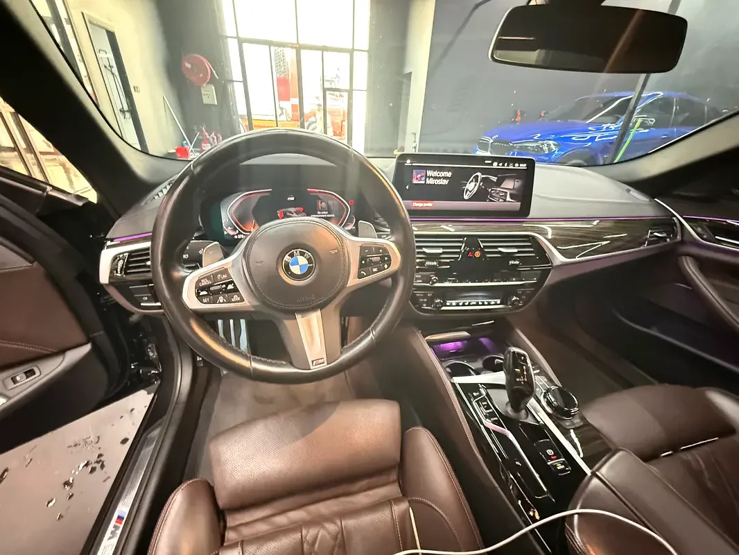 BMW 5-Series