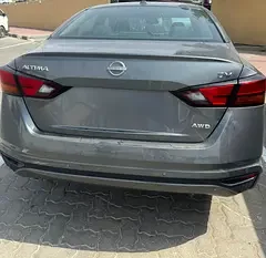 Nissan Altima