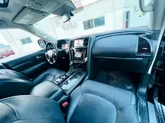 Infiniti QX80