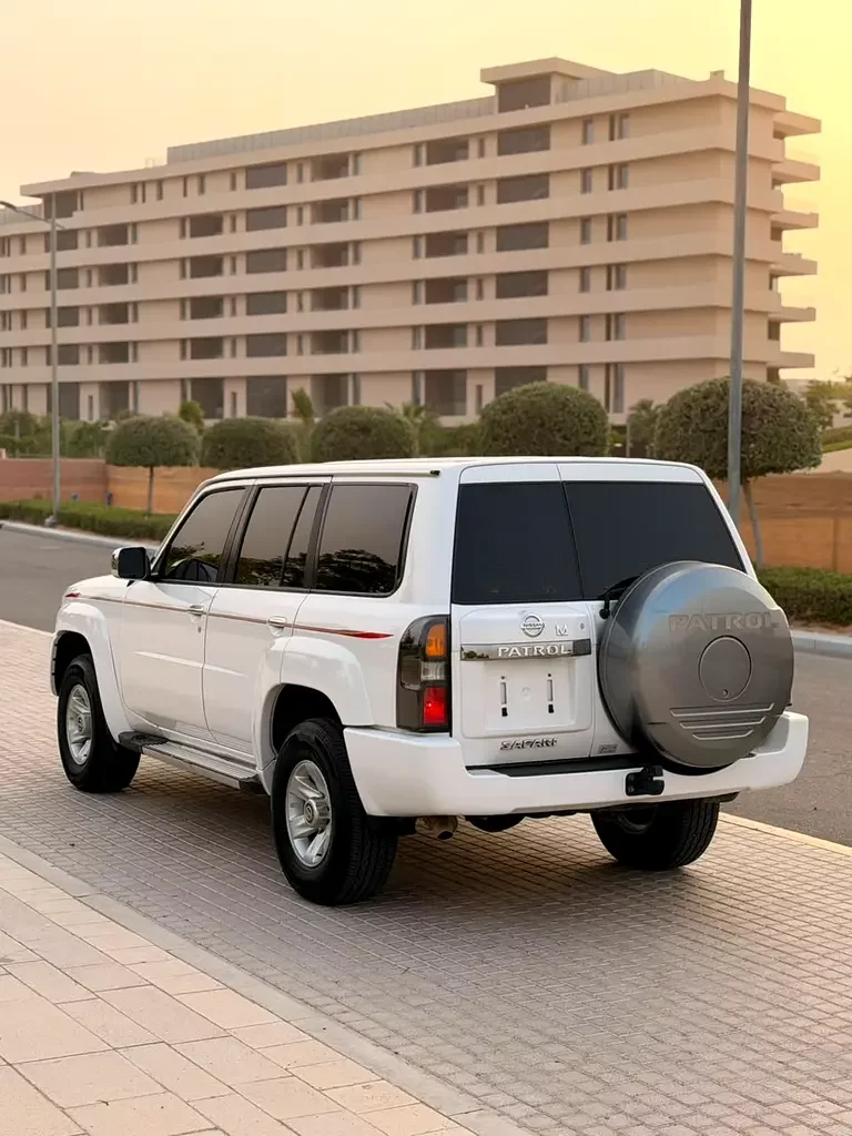 Nissan Patrol Safari
