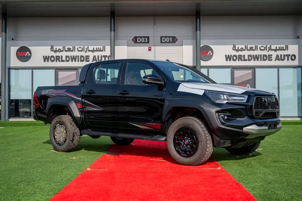 Toyota Hilux, 2026 — купить с доставкой из ОАЭ