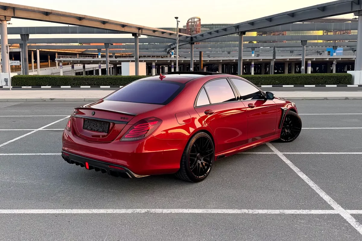 Mercedes-Benz S-Class