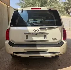 Infiniti QX56