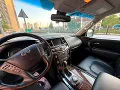 Infiniti QX56