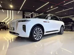 Hongqi E-HS9