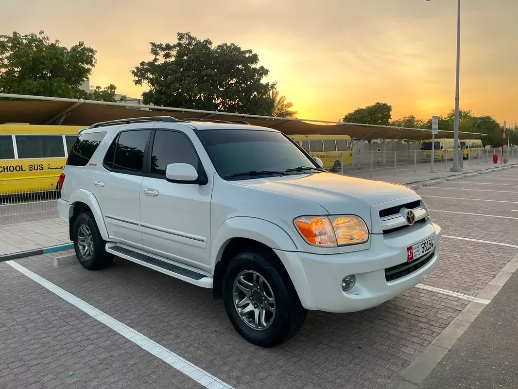 Toyota Sequoia, 2006 — купить с доставкой из ОАЭ