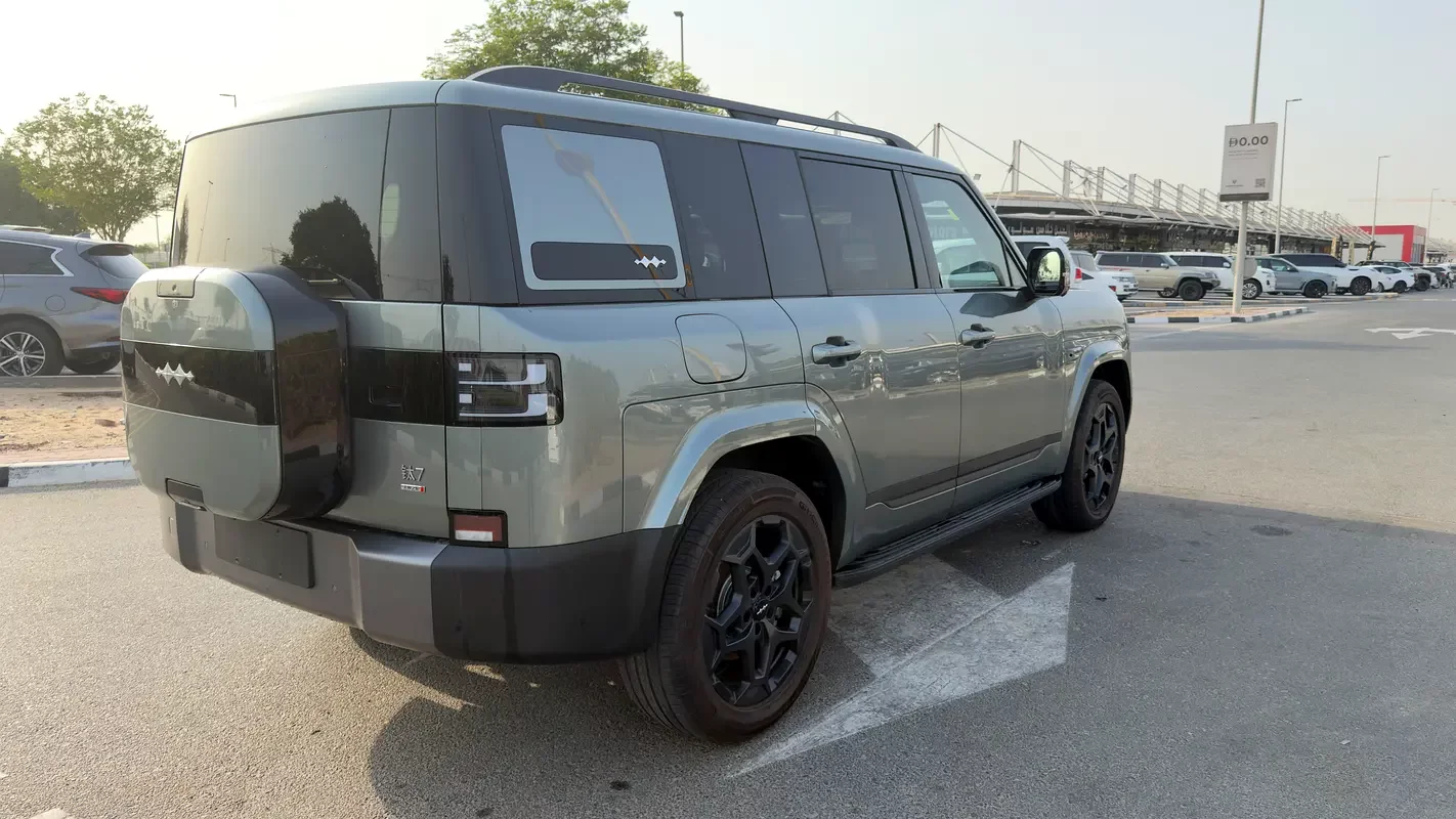 BYD Leopard Titanium 7