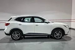 MG HS