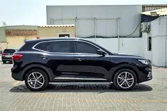 MG HS
