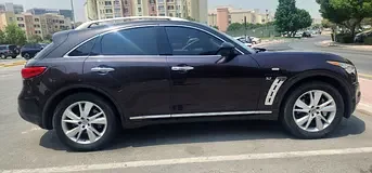 Infiniti QX70