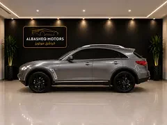 Infiniti QX70