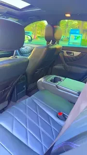 Infiniti QX70