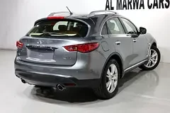 Infiniti QX70